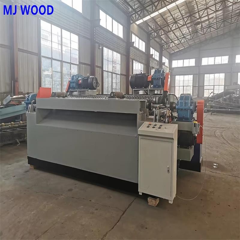 Wood debarking machine
